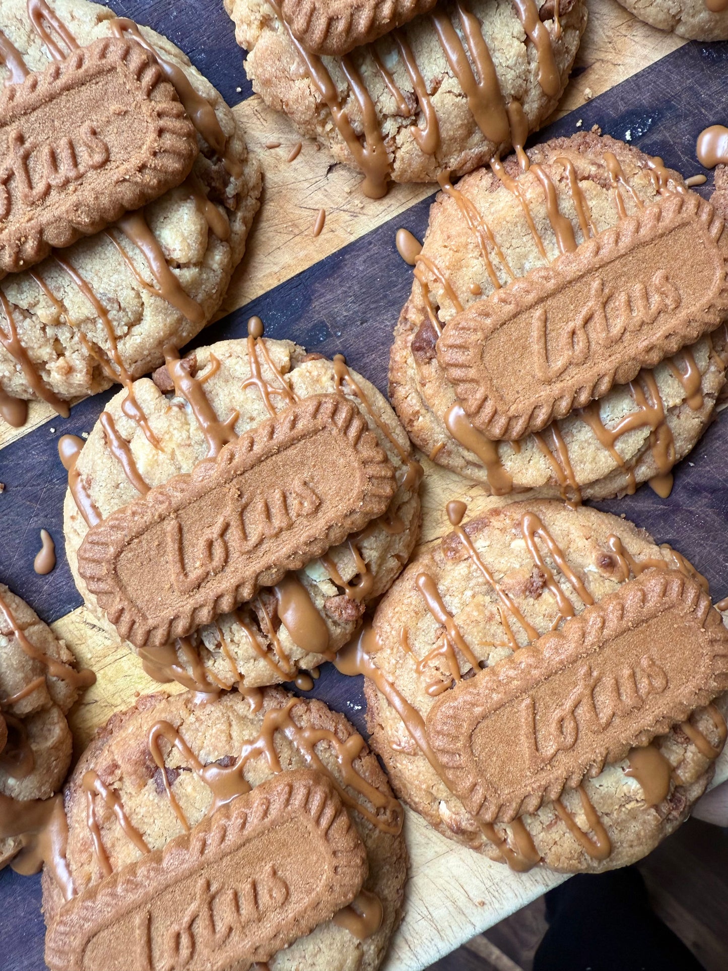 Build Your Own (6 cookies)
